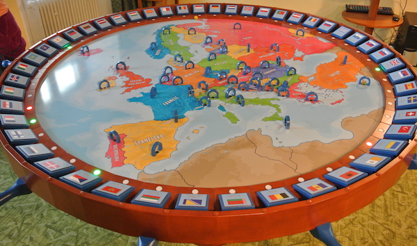 Hrací deska interaktivní hry Evropa.